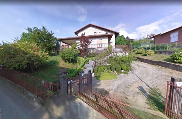 casa indipendente in vendita a Biella in zona Vandorno