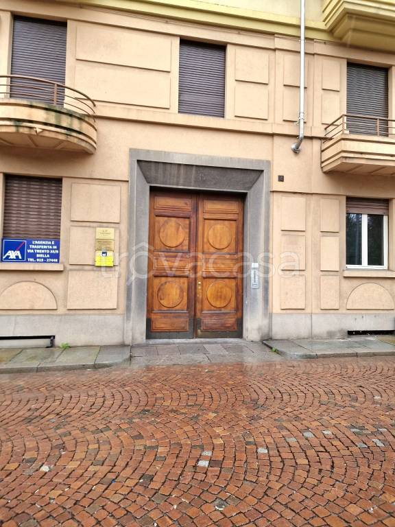 ufficio in vendita a Biella in zona Centro Città