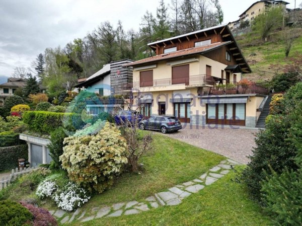casa indipendente in vendita a Biella in zona Pavignano
