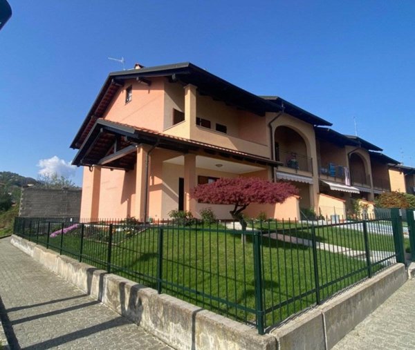 casa indipendente in vendita a Biella