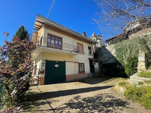casa indipendente in vendita a Biella