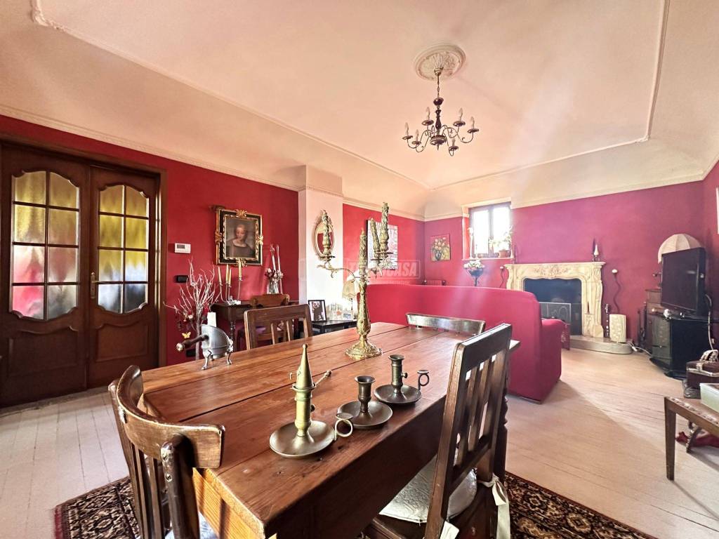 appartamento in vendita a Biella in zona Centro Città