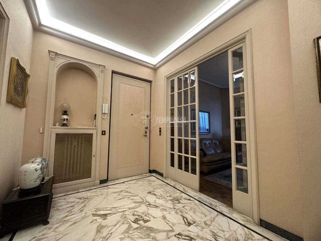 appartamento in vendita a Biella in zona Centro Città