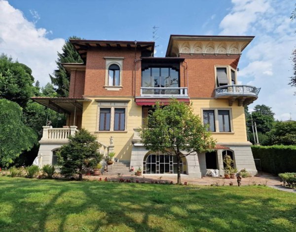 casa indipendente in vendita a Biella