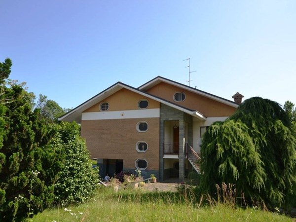 casa indipendente in vendita a Biella in zona Pavignano