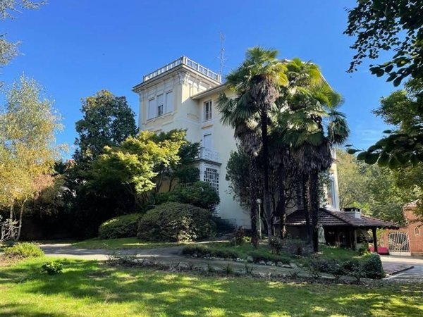 casa indipendente in vendita a Biella