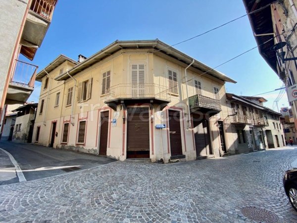 negozio in vendita a Biella in zona Chiavazza