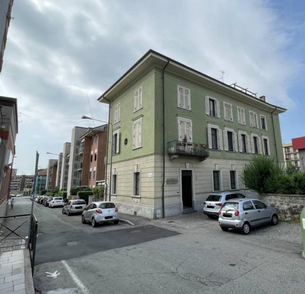 appartamento in vendita a Biella in zona Centro Città