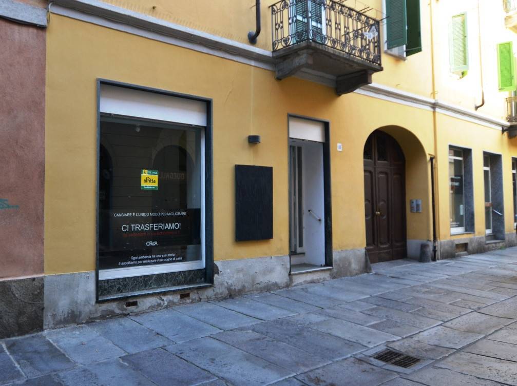 ufficio in vendita a Biella in zona Centro Città