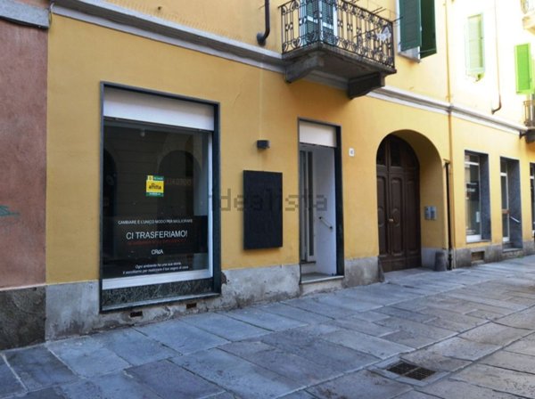 ufficio in vendita a Biella in zona Centro Città