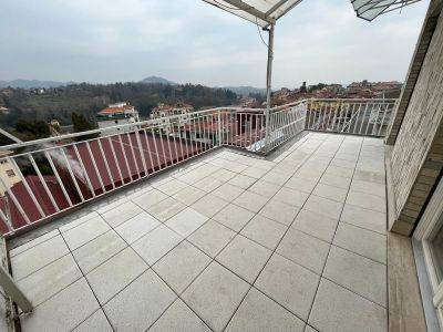 appartamento in vendita a Biella in zona Centro Città