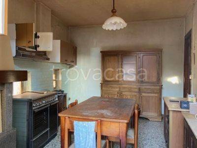 appartamento in vendita a Biella in zona Chiavazza
