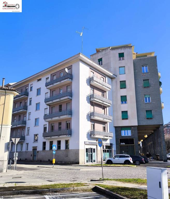 appartamento in vendita a Biella in zona Centro Città