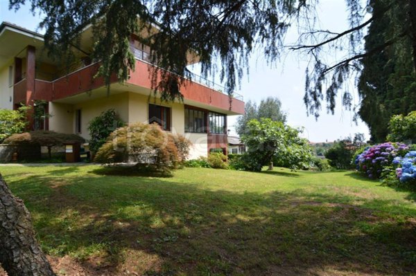 appartamento in vendita a Biella in zona Centro Città