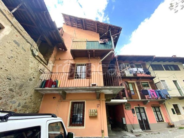 ufficio in vendita a Biella in zona Pavignano