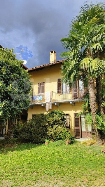 casa indipendente in vendita a Biella in zona Centro Città