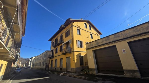 appartamento in vendita a Biella in zona Chiavazza
