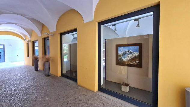 negozio in vendita a Biella in zona Centro Città