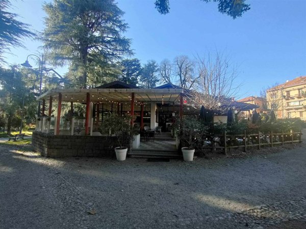 negozio in vendita a Biella in zona Centro Città