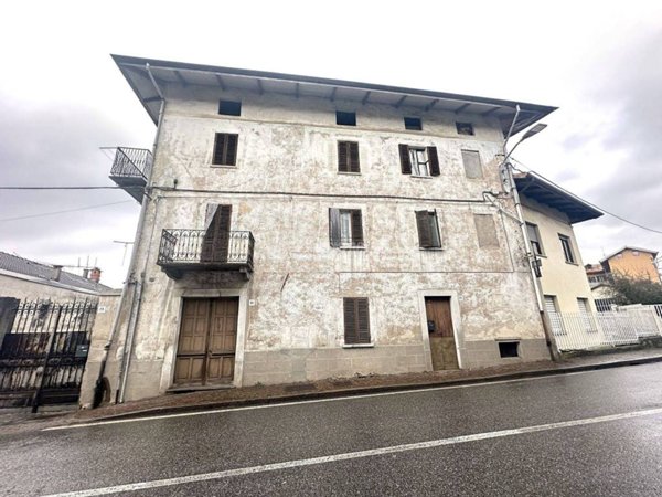 casa indipendente in vendita a Biella in zona Pavignano