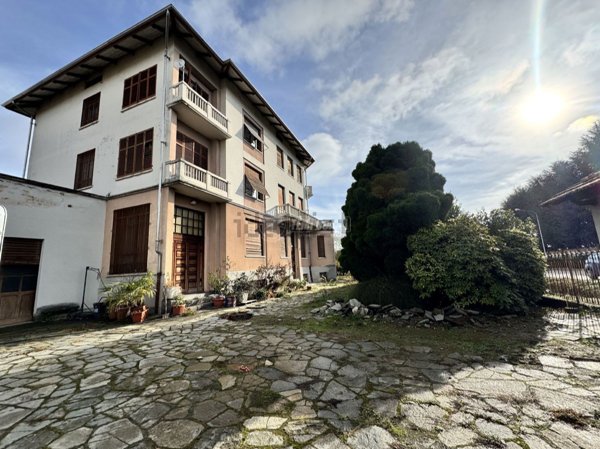 casa indipendente in vendita a Biella