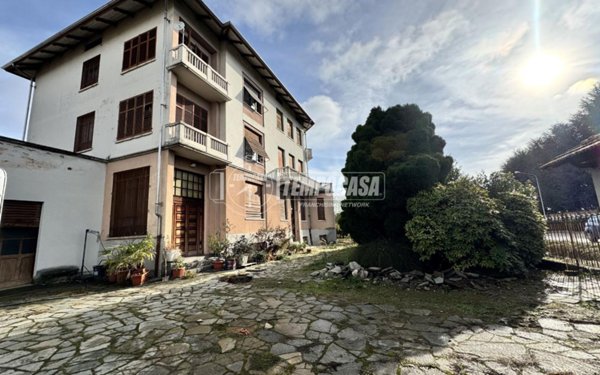 casa indipendente in vendita a Biella