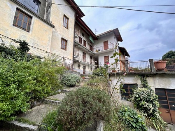 casa semindipendente in vendita a Biella in zona Vandorno
