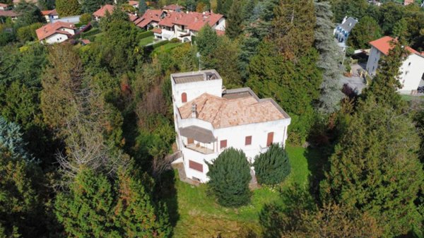 casa indipendente in vendita a Biella in zona Cossila