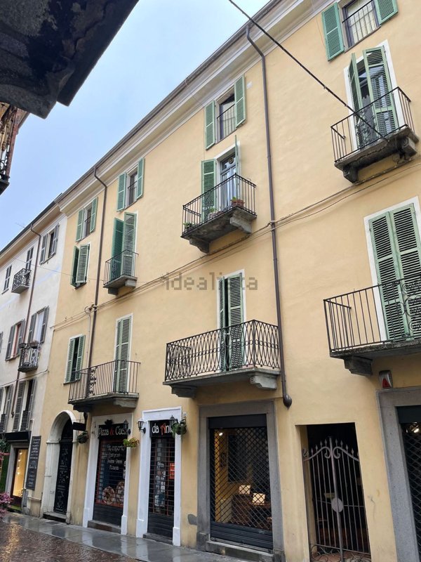 appartamento in vendita a Biella in zona Centro Città