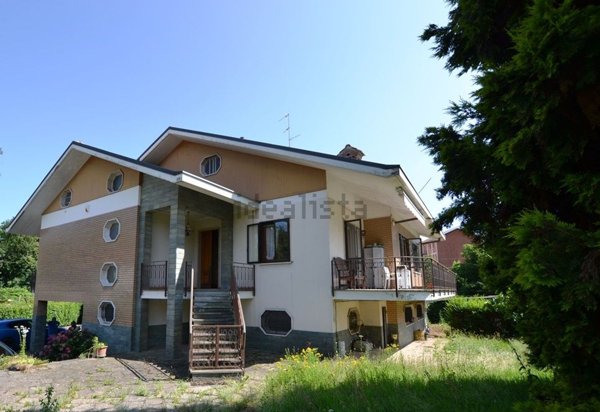 casa indipendente in vendita a Biella