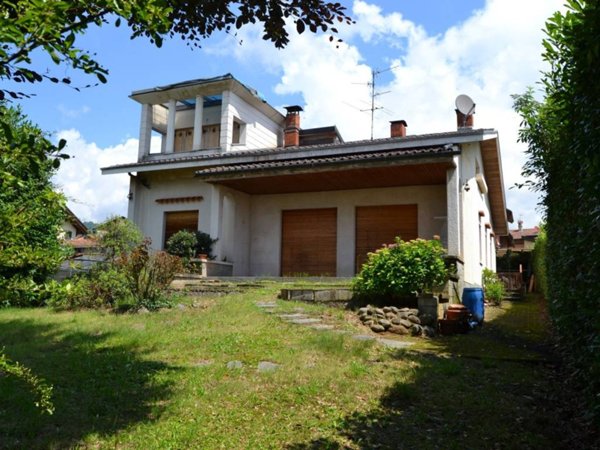 casa indipendente in vendita a Biella in zona Vaglio