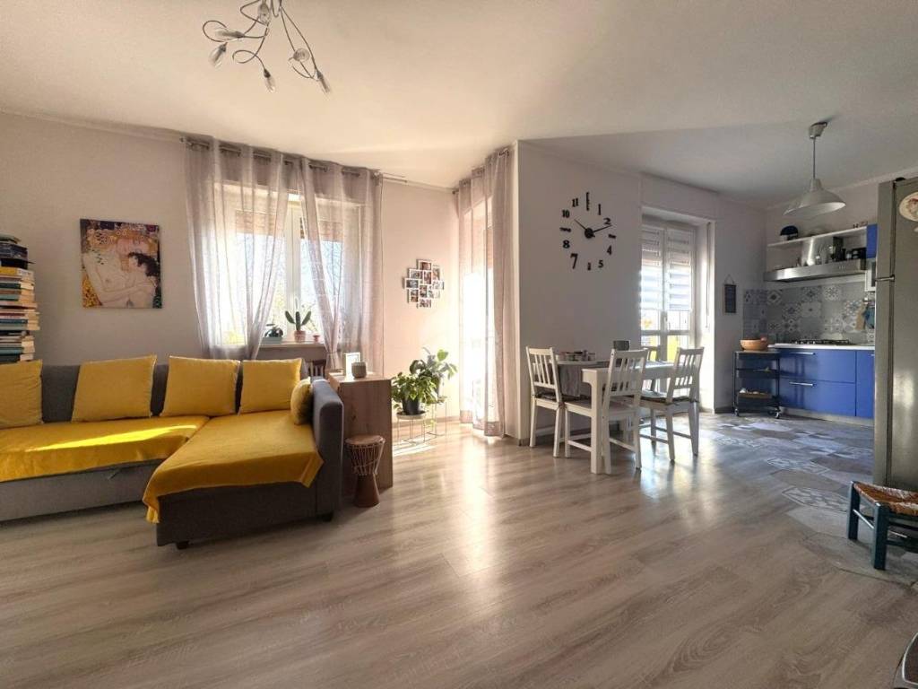 appartamento in vendita a Biella in zona Cossila