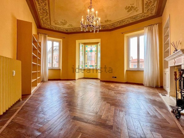 appartamento in vendita a Biella in zona Centro Città
