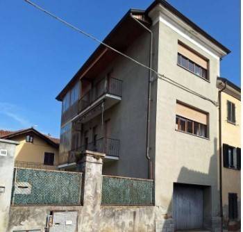 casa indipendente in vendita a Biella