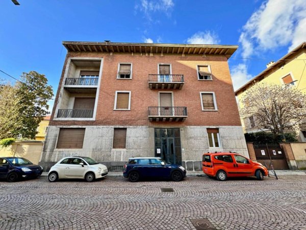 appartamento in vendita a Biella in zona Piazzo