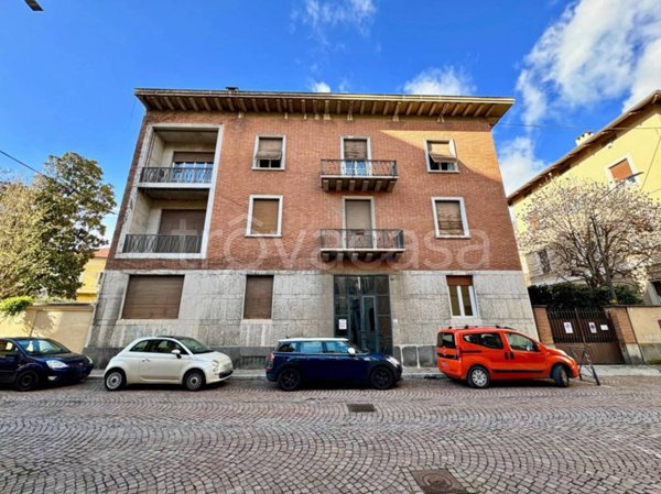 appartamento in vendita a Biella in zona Centro Città