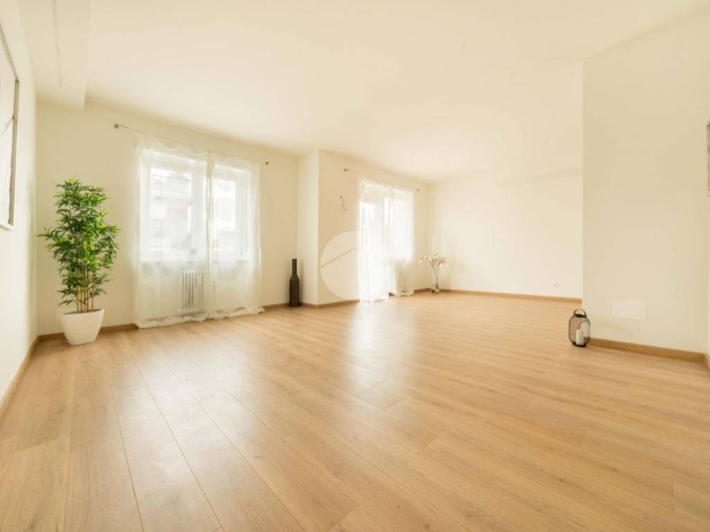 appartamento in vendita a Biella in zona Centro Città