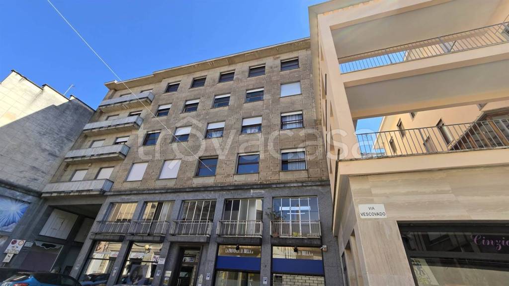 appartamento in vendita a Biella in zona Centro Città