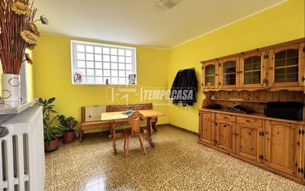 appartamento in vendita a Biella in zona Vaglio