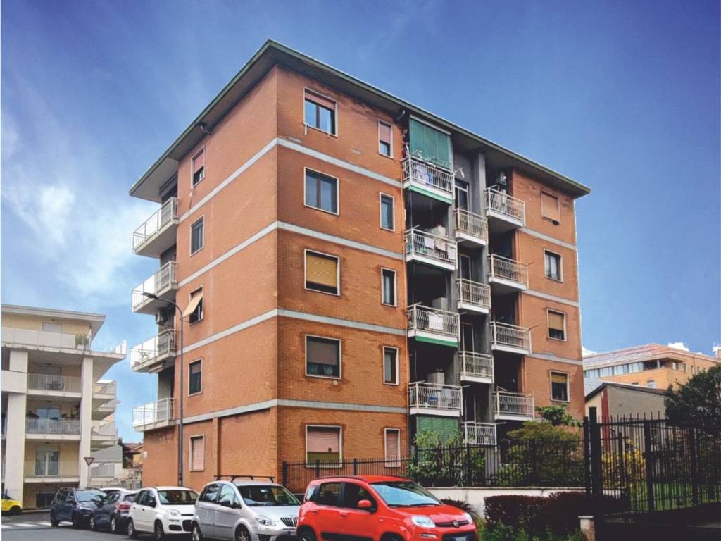appartamento in vendita a Biella in zona Centro Città