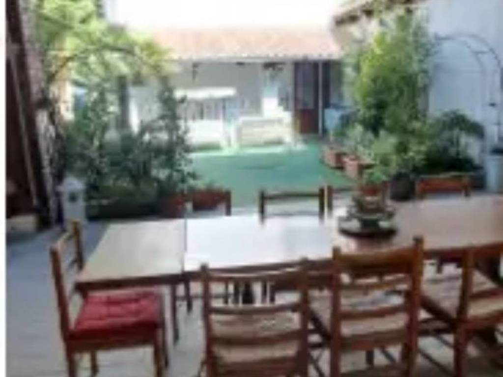 casa indipendente in vendita a Biella in zona Chiavazza