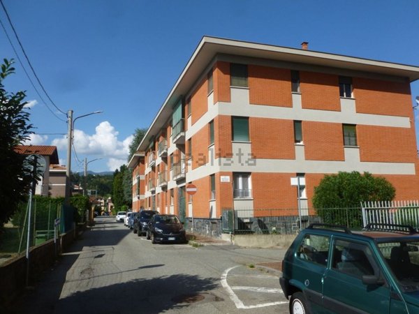 appartamento in vendita a Biella in zona Chiavazza