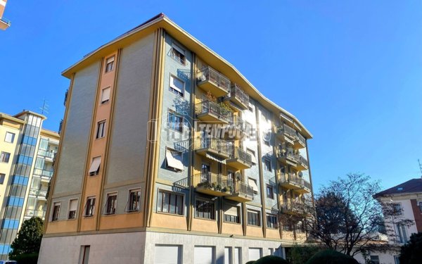 appartamento in vendita a Biella in zona Centro Città