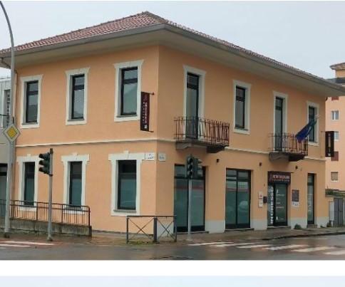 ufficio in vendita a Biella in zona Via Torino