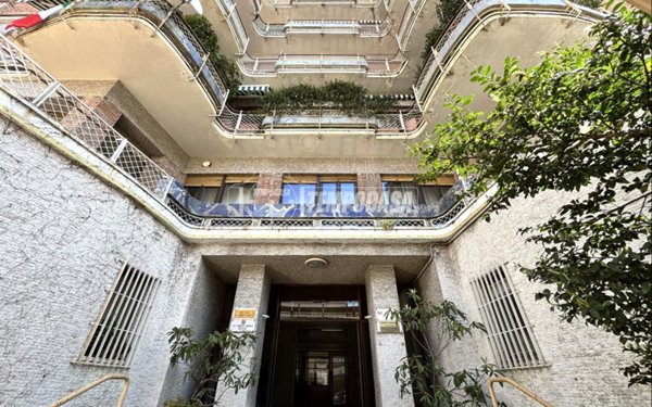 appartamento in vendita a Biella in zona Centro Città
