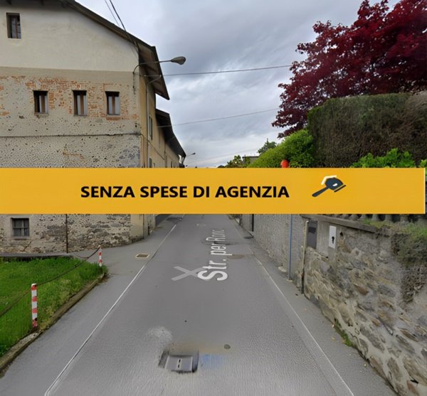 casa indipendente in vendita a Biella in zona Chiavazza