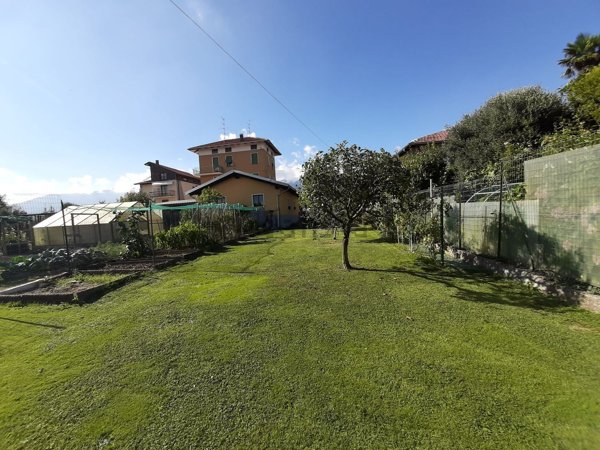 appartamento in vendita a Biella in zona Vaglio