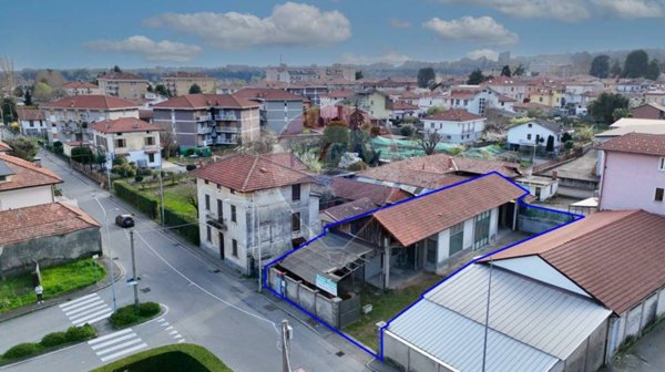 negozio in vendita a Biella in zona Chiavazza