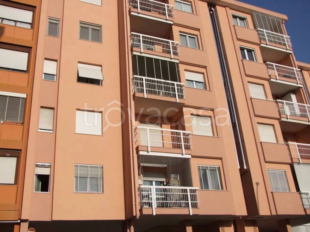 appartamento in vendita a Biella in zona Viale Macallè