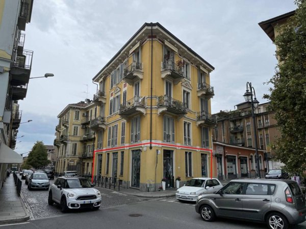 negozio in vendita a Biella in zona Centro Città